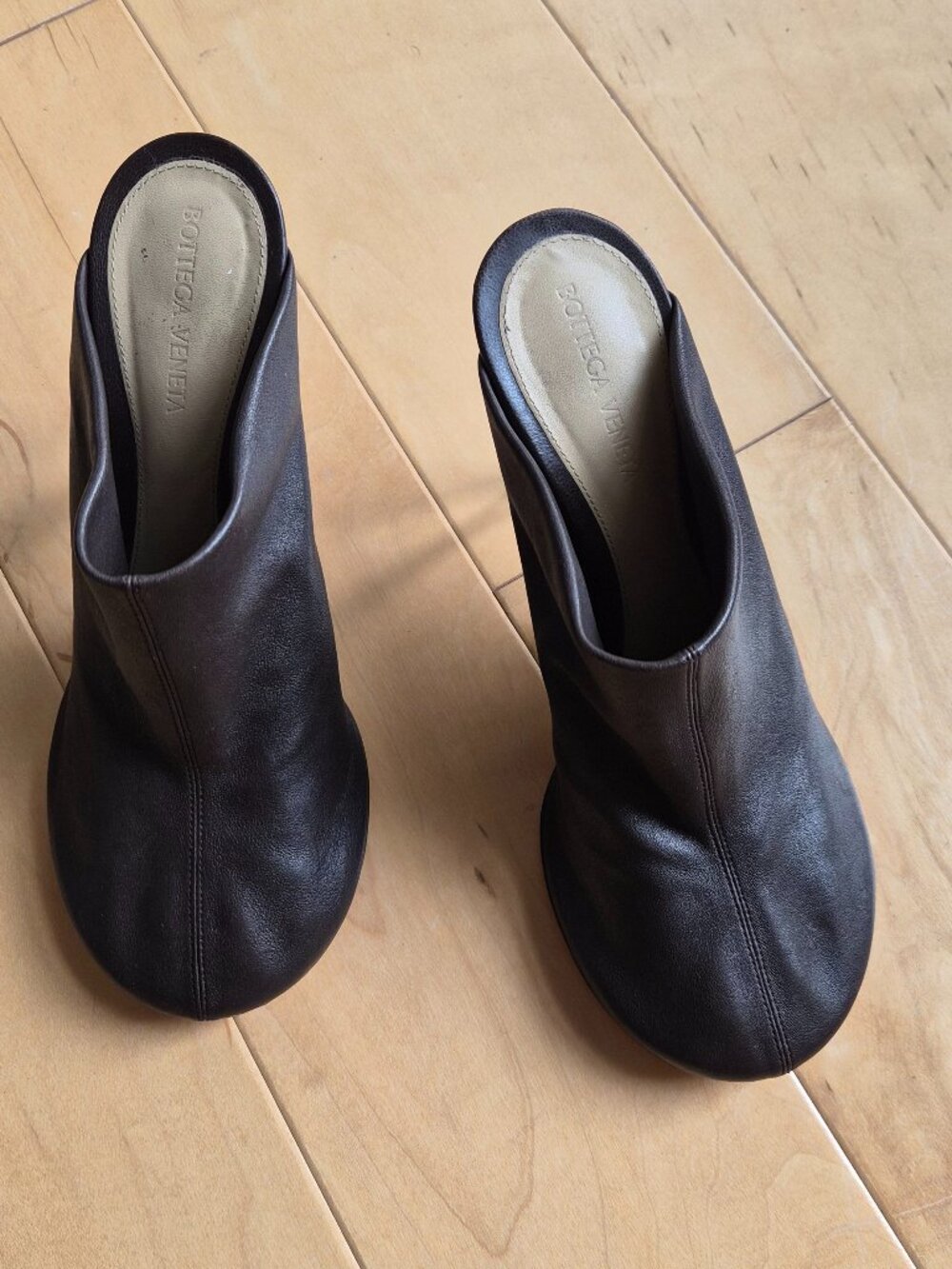 Bottega Veneta Brown Dot Mules Size 39.5